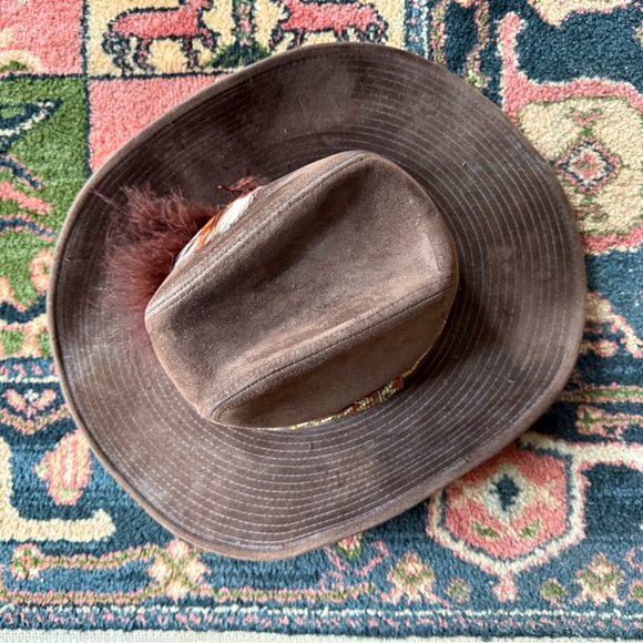 Vintage 1970s Brown Western cowboy Hat corduroy, velvet Feather Accent Sz L main image 4